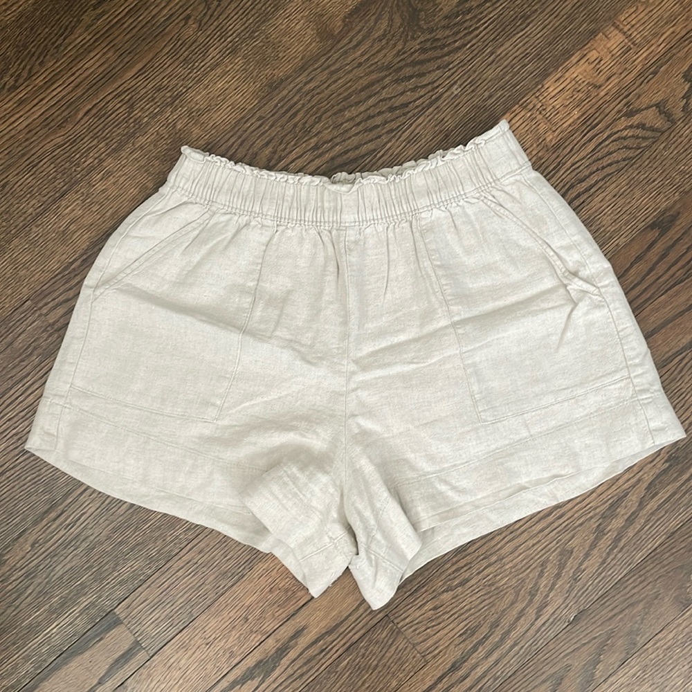 Abercrombie and Fitch Linen Blend Shorts